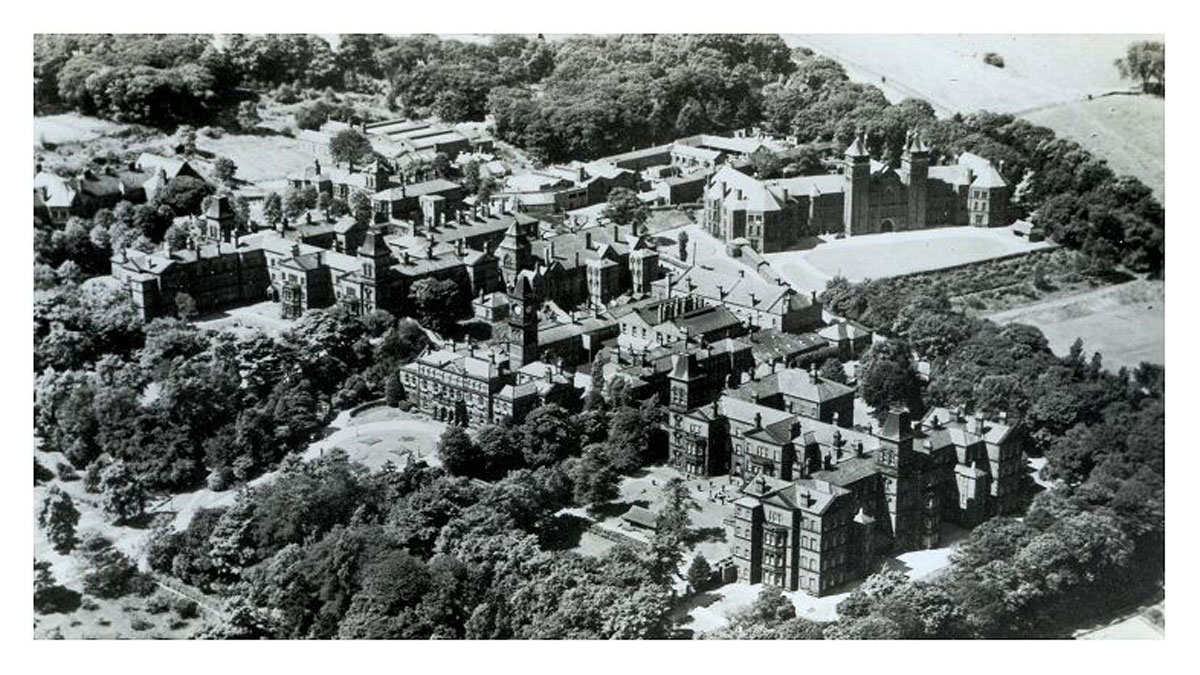 Aerial view of the South Yorkshire Asylum, probably taken in the 1920s. Click to enlarge.