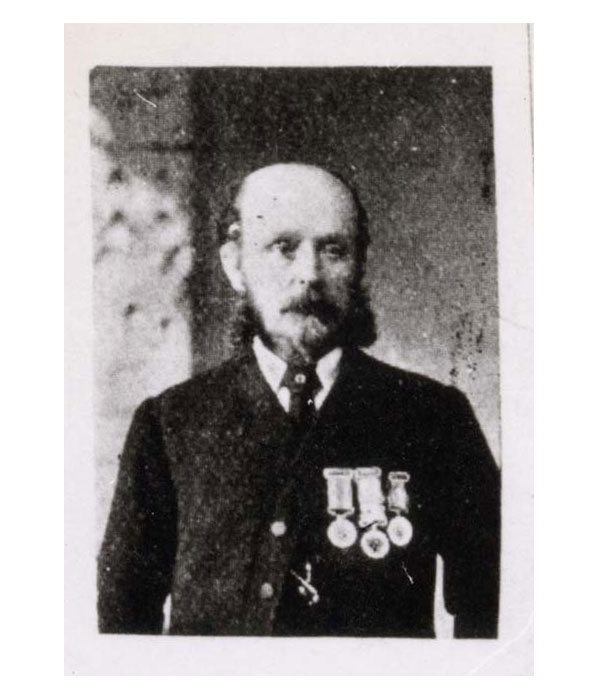 Portrait of John keen, 13th Light Dragoons. Click to enlarge.